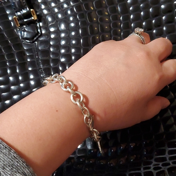 Tiffany & Co round charm bracelet - Picture 4 of 5